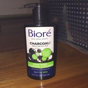 Bioré deep pore charcoal cleanser